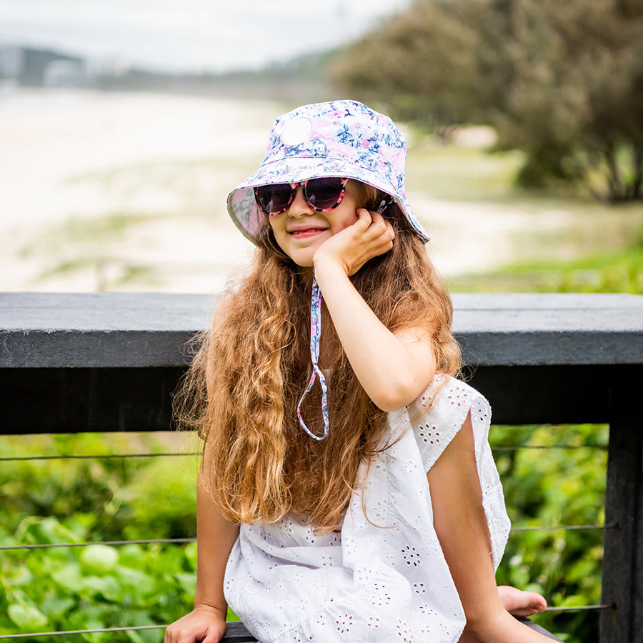 Flourish Reversible Bucket Hat